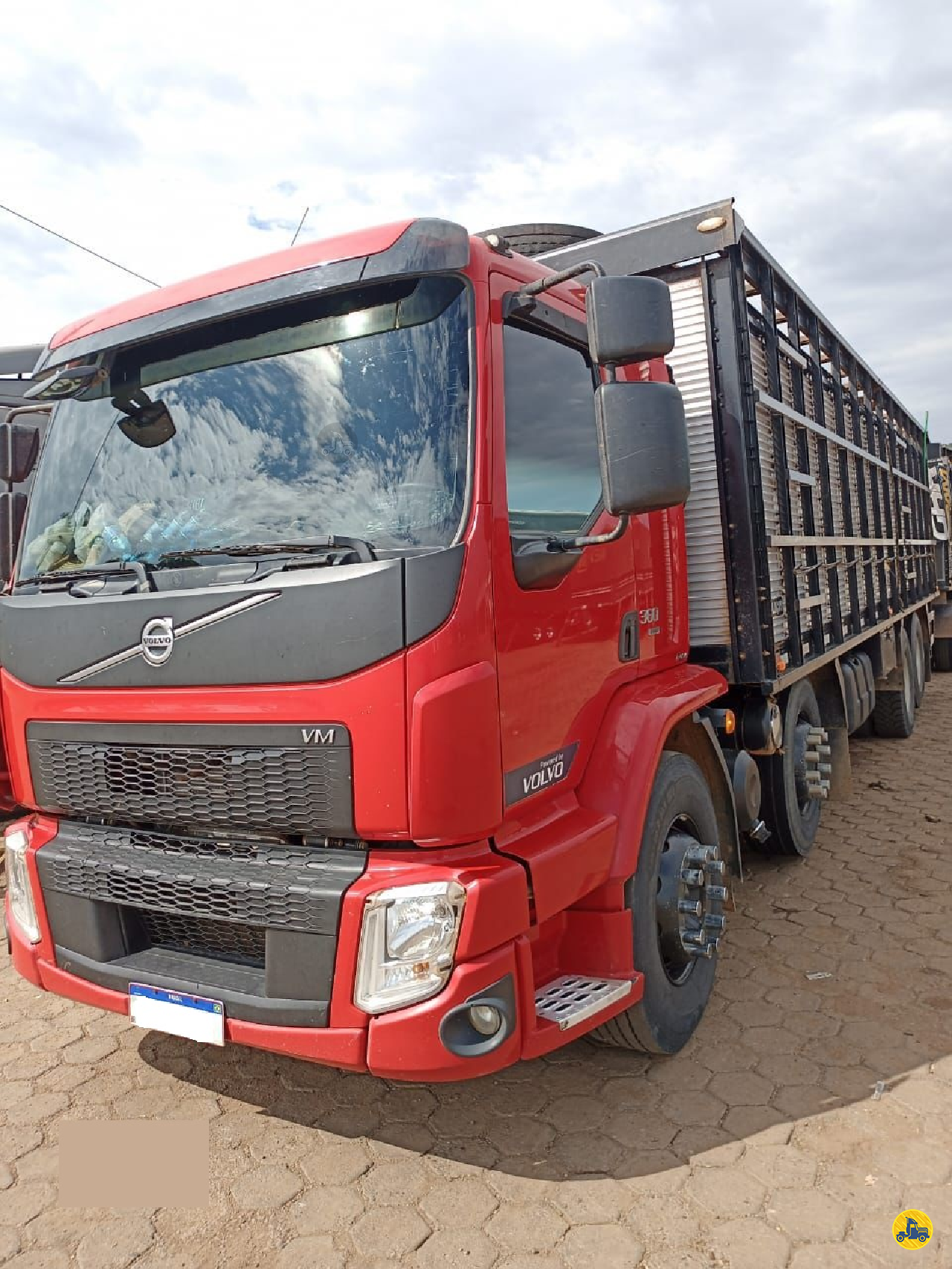 CAMINHAO VOLVO VOLVO VM 360 Boiadeiro BiTruck 8x2 Ebenezer Caminhões e Carretas CAPAO BONITO SÃO PAULO SP